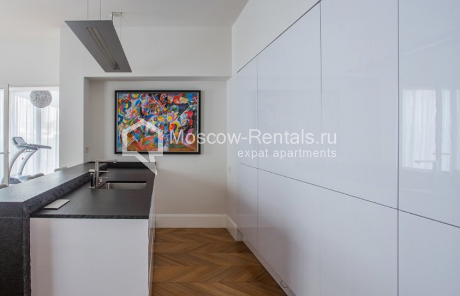 Photo #4 5-room (4 BR) apartment for <a href="http://moscow-rentals.ru/en/articles/long-term-rent" target="_blank">a long-term</a> rent
 in Russia, Moscow, Kompozitorskaya str, 17