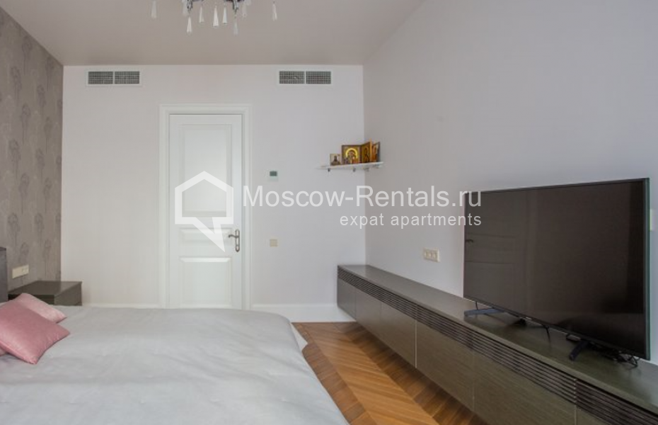 Photo #6 5-room (4 BR) apartment for <a href="http://moscow-rentals.ru/en/articles/long-term-rent" target="_blank">a long-term</a> rent
 in Russia, Moscow, Kompozitorskaya str, 17