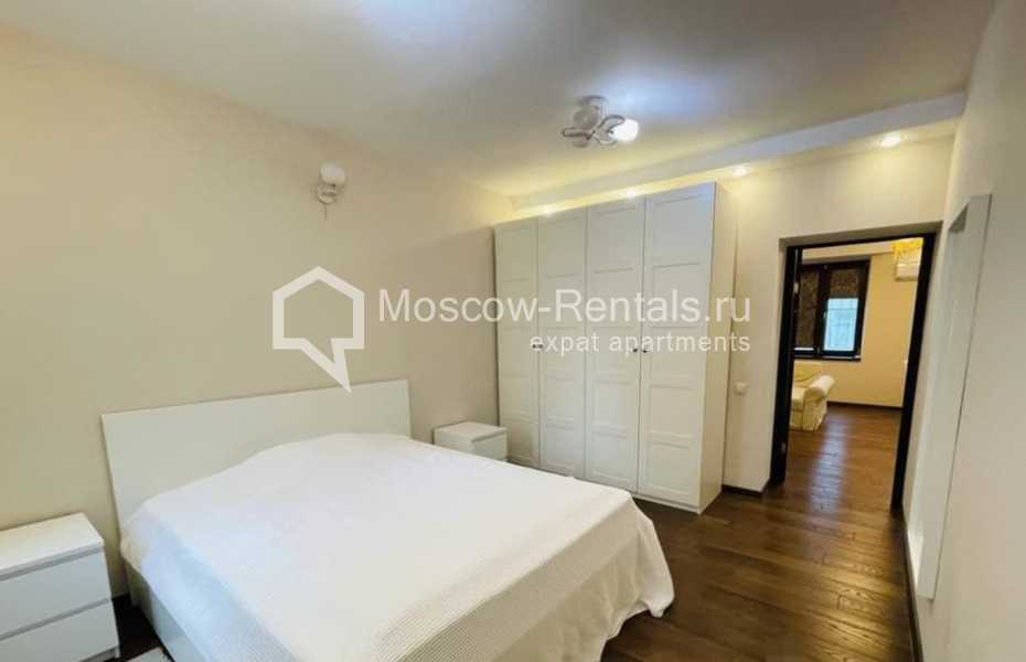 Photo #5 3-room (2 BR) apartment for <a href="http://moscow-rentals.ru/en/articles/long-term-rent" target="_blank">a long-term</a> rent
 in Russia, Moscow, Chistobrudnyi lane, 12К2