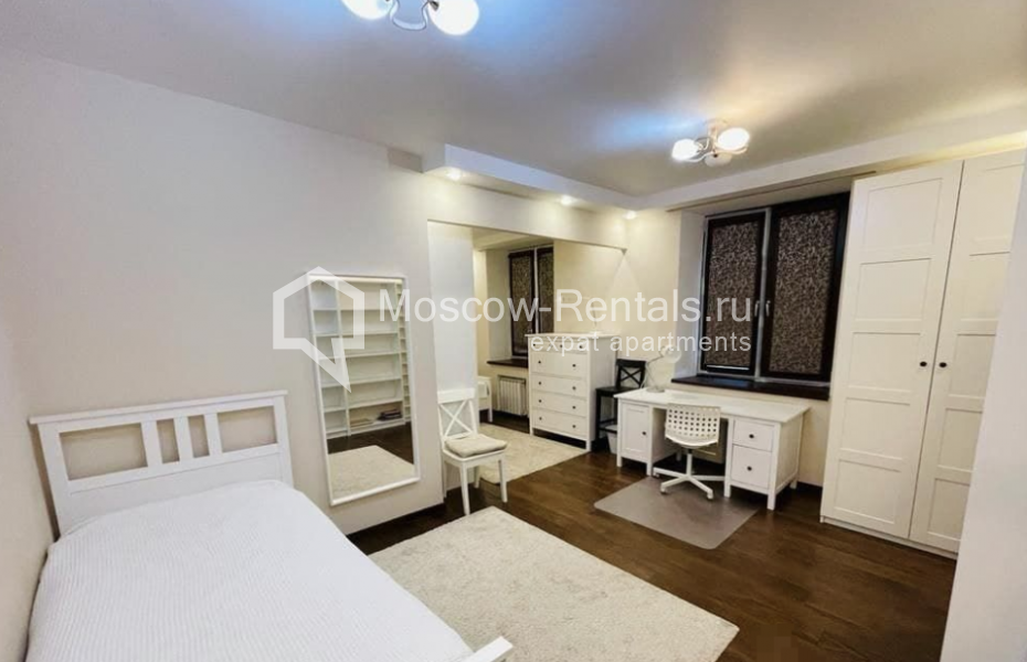Photo #6 3-room (2 BR) apartment for <a href="http://moscow-rentals.ru/en/articles/long-term-rent" target="_blank">a long-term</a> rent
 in Russia, Moscow, Chistobrudnyi lane, 12К2