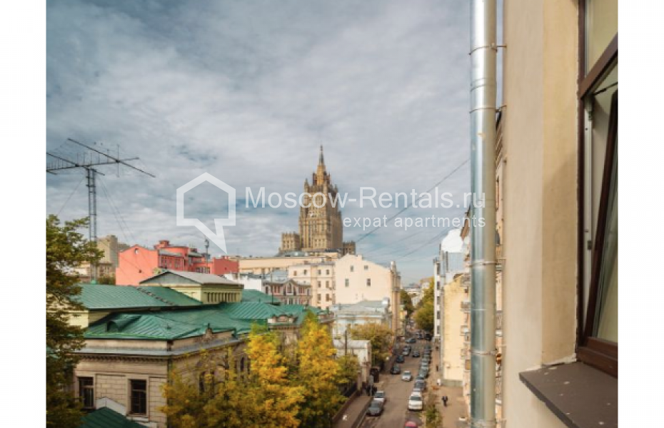 Photo #13 3-room (2 BR) apartment for <a href="http://moscow-rentals.ru/en/articles/long-term-rent" target="_blank">a long-term</a> rent
 in Russia, Moscow, Denezhnyi lane, 4