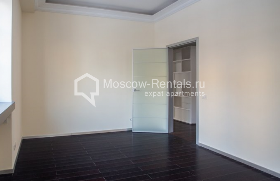 Photo #18 5-room (4 BR) apartment for <a href="http://moscow-rentals.ru/en/articles/long-term-rent" target="_blank">a long-term</a> rent
 in Russia, Moscow, Molochnyi lane, 4