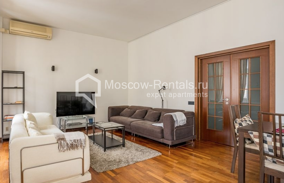 Photo #1 3-room (2 BR) apartment for <a href="http://moscow-rentals.ru/en/articles/long-term-rent" target="_blank">a long-term</a> rent
 in Russia, Moscow, Staromonetmyi lane, 24