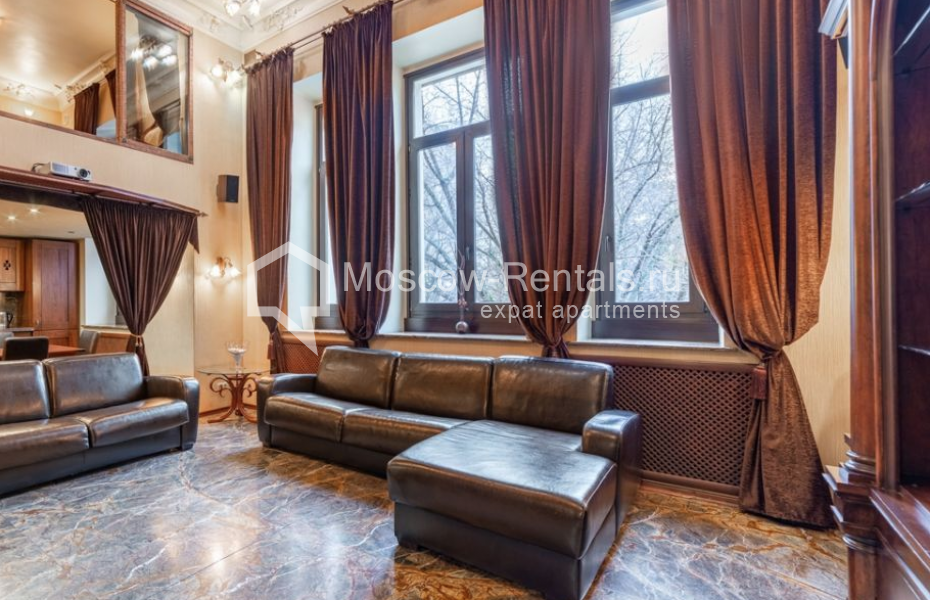 Photo #1 2-room (1 BR) apartment for <a href="http://moscow-rentals.ru/en/articles/long-term-rent" target="_blank">a long-term</a> rent
 in Russia, Moscow, Zubovskyi blv, 35С1