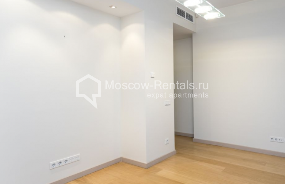 Photo #8 5-room (4 BR) apartment for <a href="http://moscow-rentals.ru/en/articles/long-term-rent" target="_blank">a long-term</a> rent
 in Russia, Moscow, Klimashkina str, 17С2