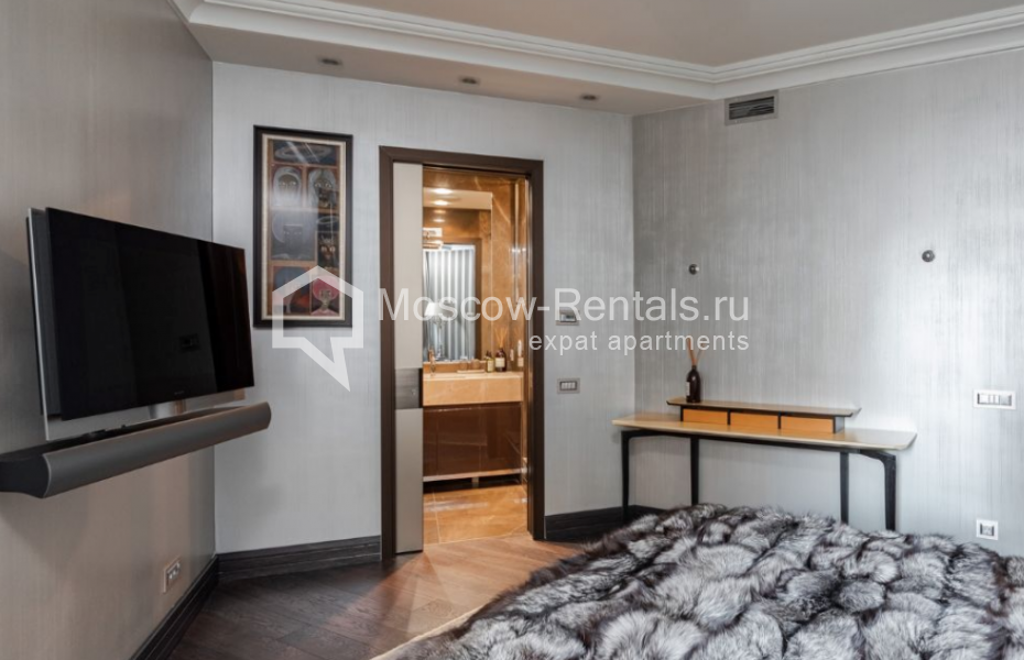 Photo #5 3-room (2 BR) apartment for <a href="http://moscow-rentals.ru/en/articles/long-term-rent" target="_blank">a long-term</a> rent
 in Russia, Moscow, 1st Neapolimovskyi lane, 8