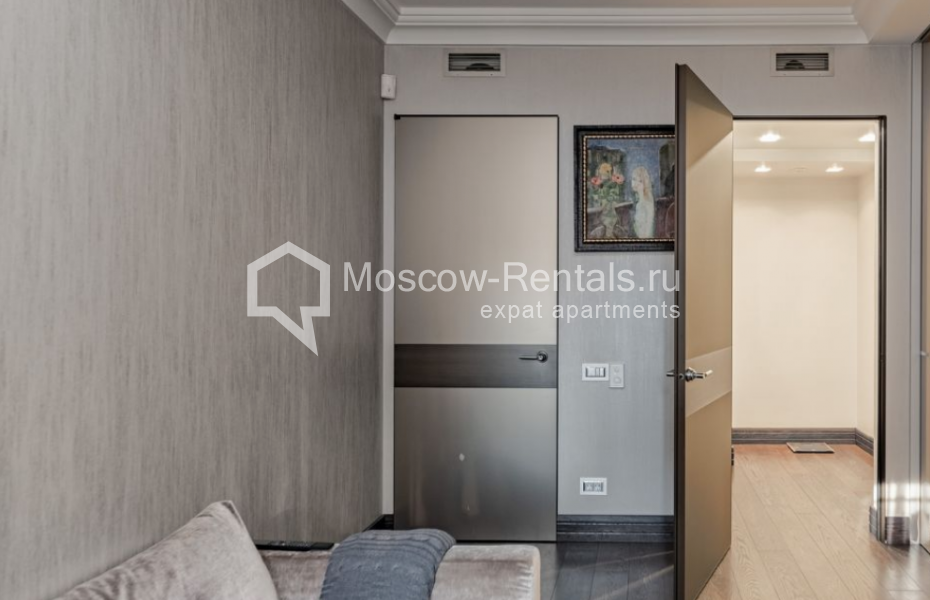 Photo #7 3-room (2 BR) apartment for <a href="http://moscow-rentals.ru/en/articles/long-term-rent" target="_blank">a long-term</a> rent
 in Russia, Moscow, 1st Neapolimovskyi lane, 8
