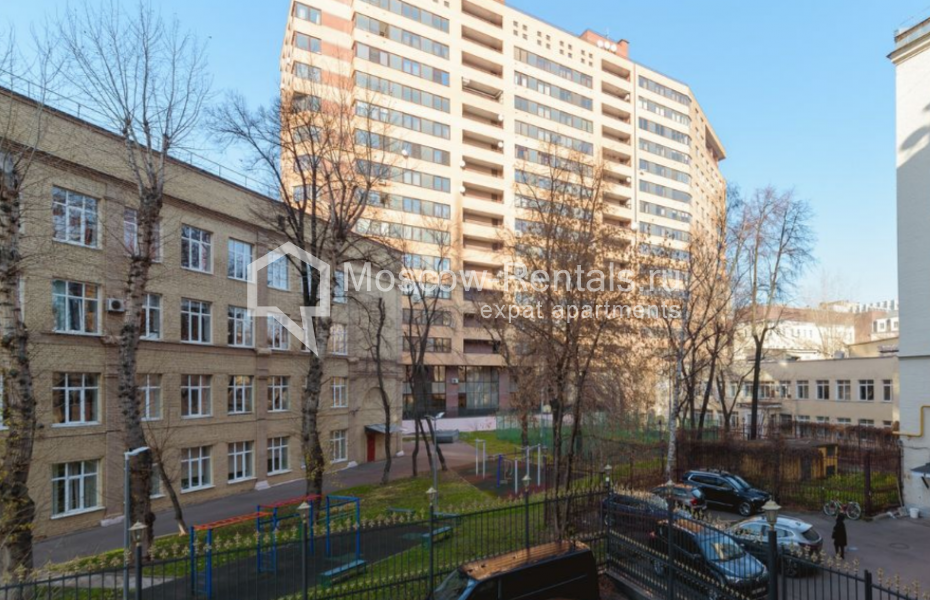 Photo #16 3-room (2 BR) apartment for <a href="http://moscow-rentals.ru/en/articles/long-term-rent" target="_blank">a long-term</a> rent
 in Russia, Moscow, 1st Neapolimovskyi lane, 8