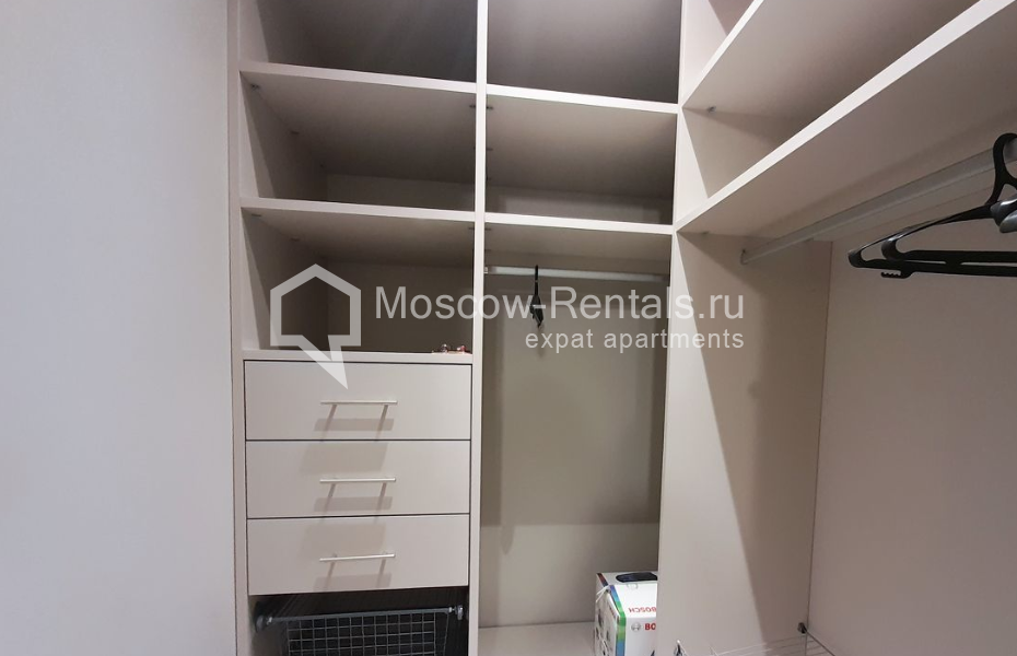 Photo #6 2-room (1 BR) apartment for <a href="http://moscow-rentals.ru/en/articles/long-term-rent" target="_blank">a long-term</a> rent
 in Russia, Moscow, Mosfilmovskaya str, 88к2с6