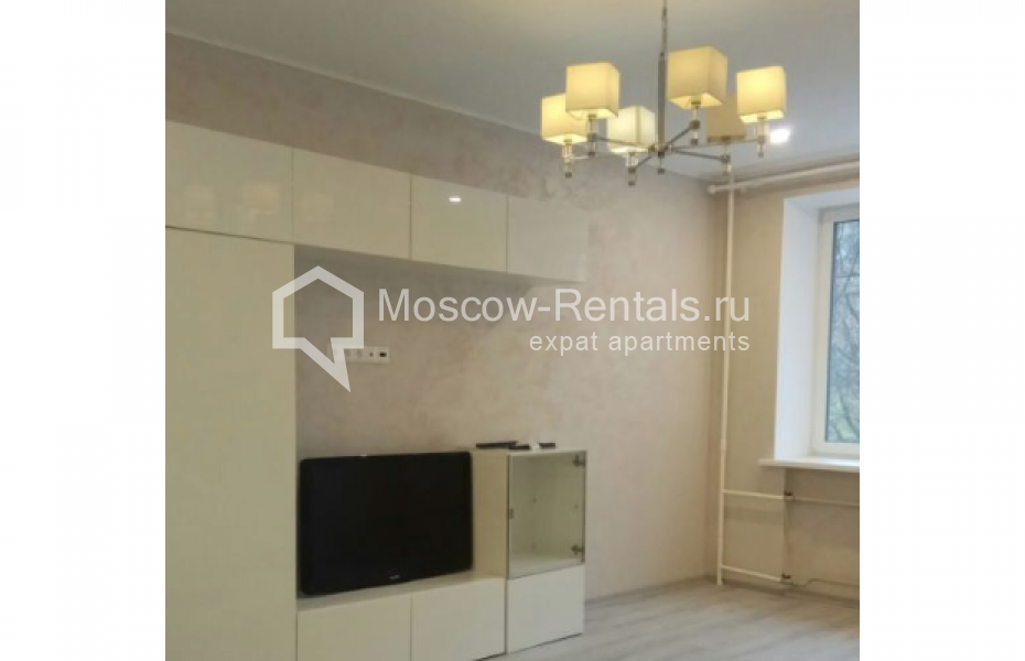 Photo #3 3-room (2 BR) apartment for <a href="http://moscow-rentals.ru/en/articles/long-term-rent" target="_blank">a long-term</a> rent
 in Russia, Moscow, Lomonosovskyi prosp, 23