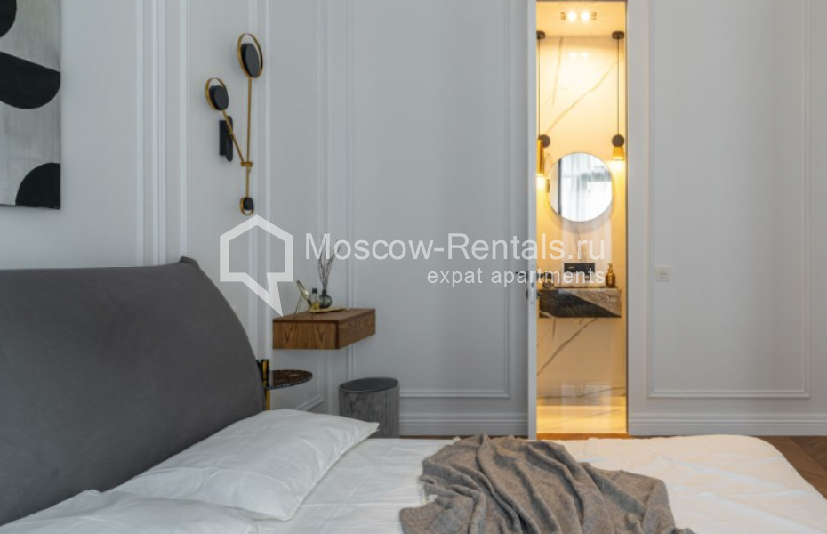 Photo #17 3-room (2 BR) apartment for <a href="http://moscow-rentals.ru/en/articles/long-term-rent" target="_blank">a long-term</a> rent
 in Russia, Moscow, Sadovnicheskaya str, 29