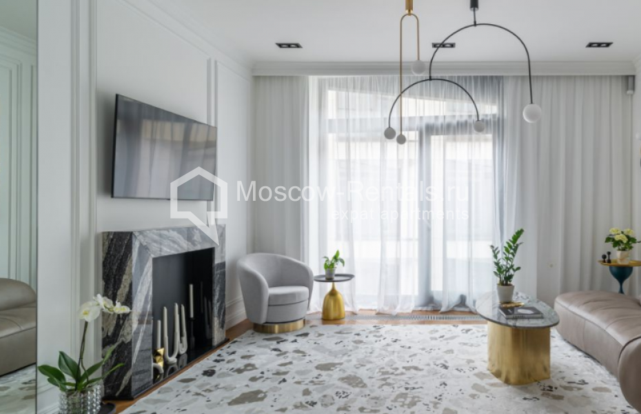 Photo #2 3-room (2 BR) apartment for <a href="http://moscow-rentals.ru/en/articles/long-term-rent" target="_blank">a long-term</a> rent
 in Russia, Moscow, Sadovnicheskaya str, 29