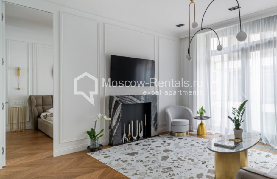 Photo #3 3-room (2 BR) apartment for <a href="http://moscow-rentals.ru/en/articles/long-term-rent" target="_blank">a long-term</a> rent
 in Russia, Moscow, Sadovnicheskaya str, 29