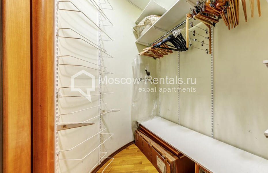 Photo #18 3-room (2 BR) apartment for <a href="http://moscow-rentals.ru/en/articles/long-term-rent" target="_blank">a long-term</a> rent
 in Russia, Moscow, Slesarnyi lane, 3