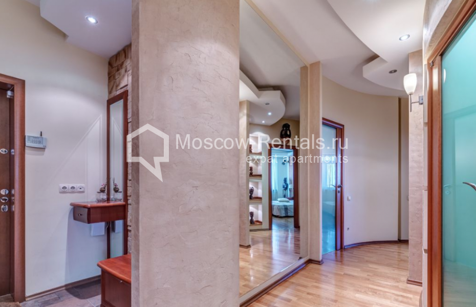 Photo #15 3-room (2 BR) apartment for <a href="http://moscow-rentals.ru/en/articles/long-term-rent" target="_blank">a long-term</a> rent
 in Russia, Moscow, Slesarnyi lane, 3