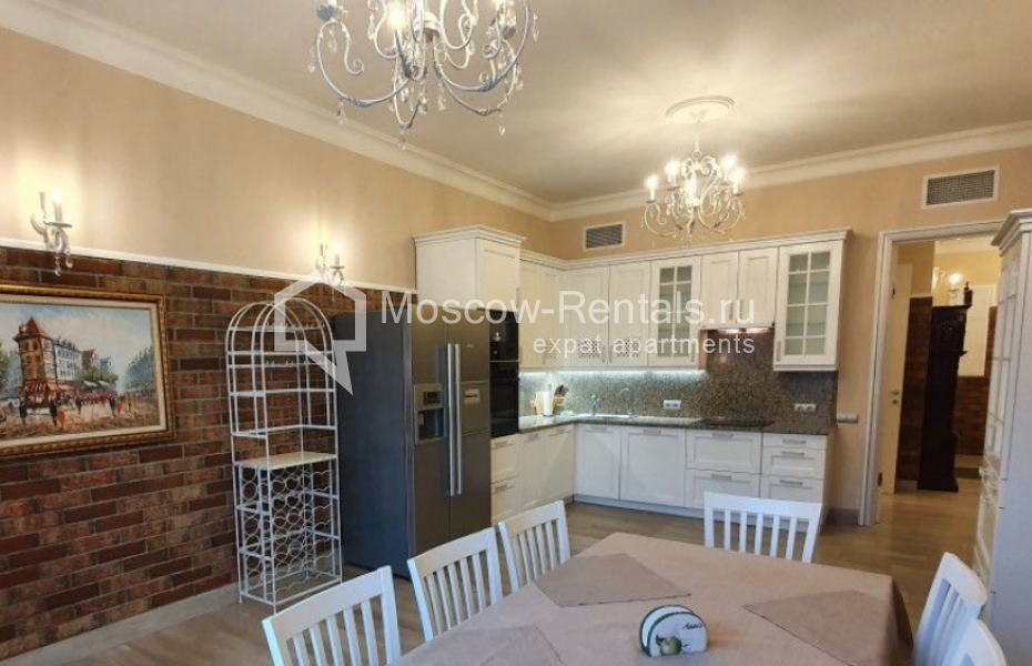 Photo #2 4-room (3 BR) apartment for <a href="http://moscow-rentals.ru/en/articles/long-term-rent" target="_blank">a long-term</a> rent
 in Russia, Moscow, Kazarmennyi lane, 3