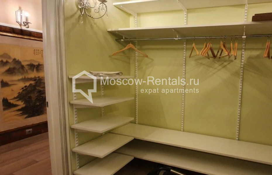 Photo #10 4-room (3 BR) apartment for <a href="http://moscow-rentals.ru/en/articles/long-term-rent" target="_blank">a long-term</a> rent
 in Russia, Moscow, Kazarmennyi lane, 3
