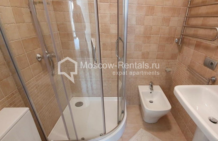 Photo #16 4-room (3 BR) apartment for <a href="http://moscow-rentals.ru/en/articles/long-term-rent" target="_blank">a long-term</a> rent
 in Russia, Moscow, Kazarmennyi lane, 3