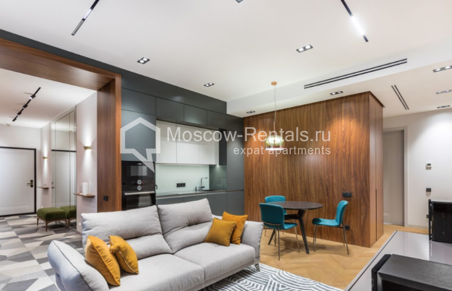Photo #2 4-room (3 BR) apartment for <a href="http://moscow-rentals.ru/en/articles/long-term-rent" target="_blank">a long-term</a> rent
 in Russia, Moscow, Shluzovaya emb, 2А