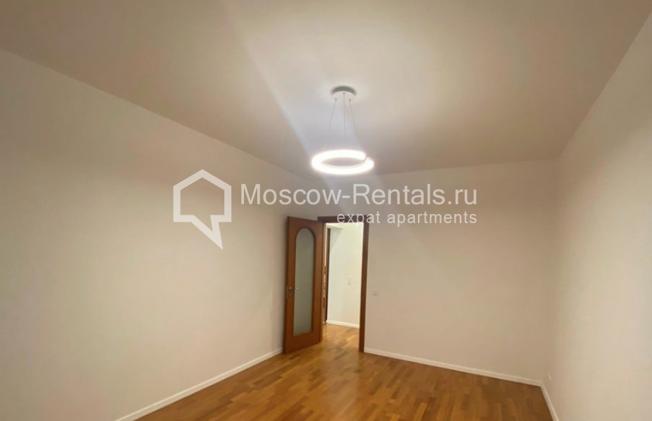 Photo #10 3-room (2 BR) apartment for <a href="http://moscow-rentals.ru/en/articles/long-term-rent" target="_blank">a long-term</a> rent
 in Russia, Moscow, Zoologicheskaya str, 22