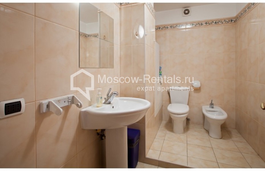 Photo #15 5-room (4 BR) apartment for <a href="http://moscow-rentals.ru/en/articles/long-term-rent" target="_blank">a long-term</a> rent
 in Russia, Moscow, Savvinskaya emb, 7С3
