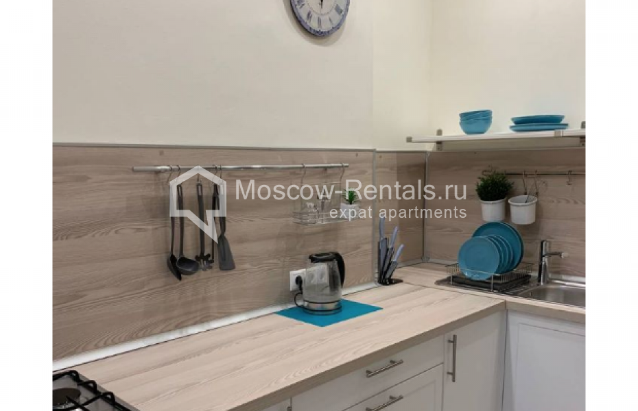 Photo #2 3-room (2 BR) apartment for <a href="http://moscow-rentals.ru/en/articles/long-term-rent" target="_blank">a long-term</a> rent
 in Russia, Moscow, Khamovnicheskyi val, 28