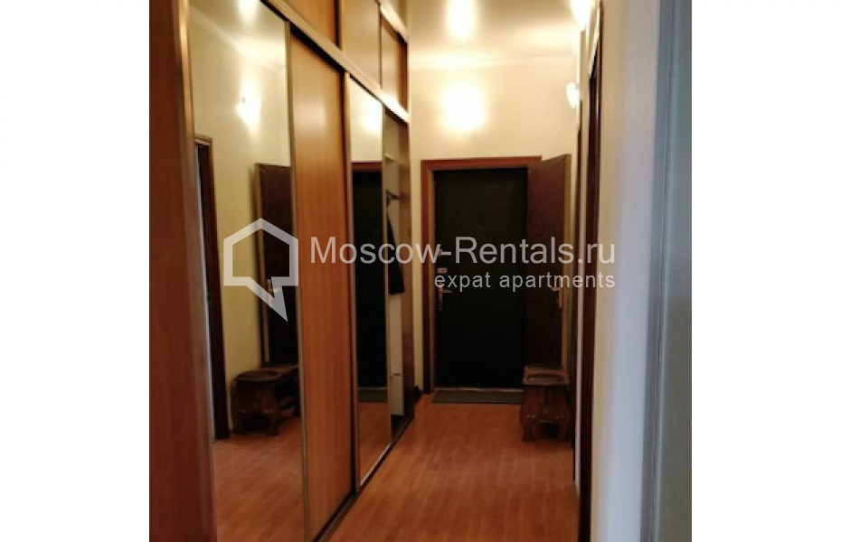 Photo #11 3-room (2 BR) apartment for <a href="http://moscow-rentals.ru/en/articles/long-term-rent" target="_blank">a long-term</a> rent
 in Russia, Moscow, Khamovnicheskyi val, 28