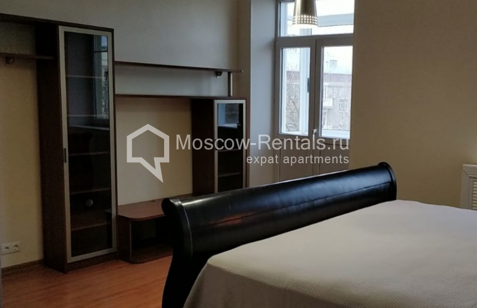 Photo #6 3-room (2 BR) apartment for <a href="http://moscow-rentals.ru/en/articles/long-term-rent" target="_blank">a long-term</a> rent
 in Russia, Moscow, Khamovnicheskyi val, 28