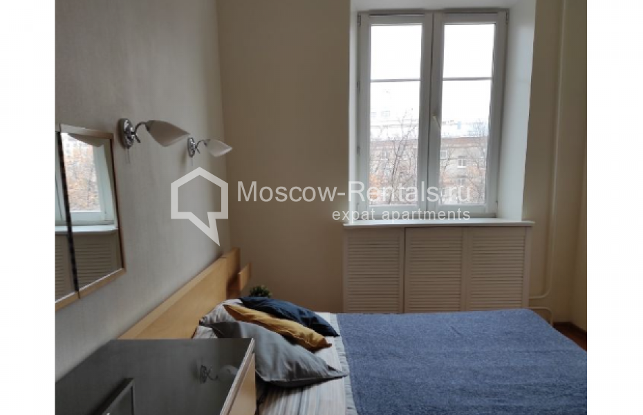 Photo #7 3-room (2 BR) apartment for <a href="http://moscow-rentals.ru/en/articles/long-term-rent" target="_blank">a long-term</a> rent
 in Russia, Moscow, Khamovnicheskyi val, 28