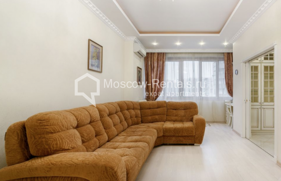 Photo #3 3-room (2 BR) apartment for <a href="http://moscow-rentals.ru/en/articles/long-term-rent" target="_blank">a long-term</a> rent
 in Russia, Moscow, Udaltsova str, 46