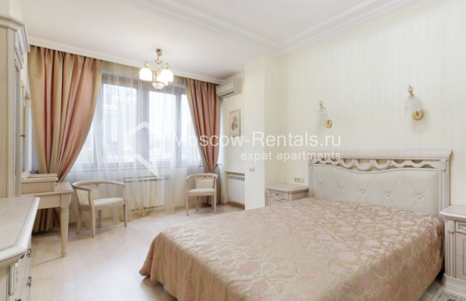 Photo #7 3-room (2 BR) apartment for <a href="http://moscow-rentals.ru/en/articles/long-term-rent" target="_blank">a long-term</a> rent
 in Russia, Moscow, Udaltsova str, 46
