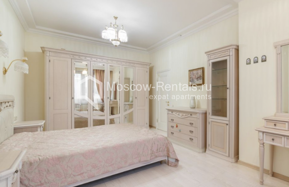 Photo #8 3-room (2 BR) apartment for <a href="http://moscow-rentals.ru/en/articles/long-term-rent" target="_blank">a long-term</a> rent
 in Russia, Moscow, Udaltsova str, 46