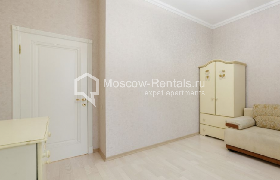 Photo #9 3-room (2 BR) apartment for <a href="http://moscow-rentals.ru/en/articles/long-term-rent" target="_blank">a long-term</a> rent
 in Russia, Moscow, Udaltsova str, 46