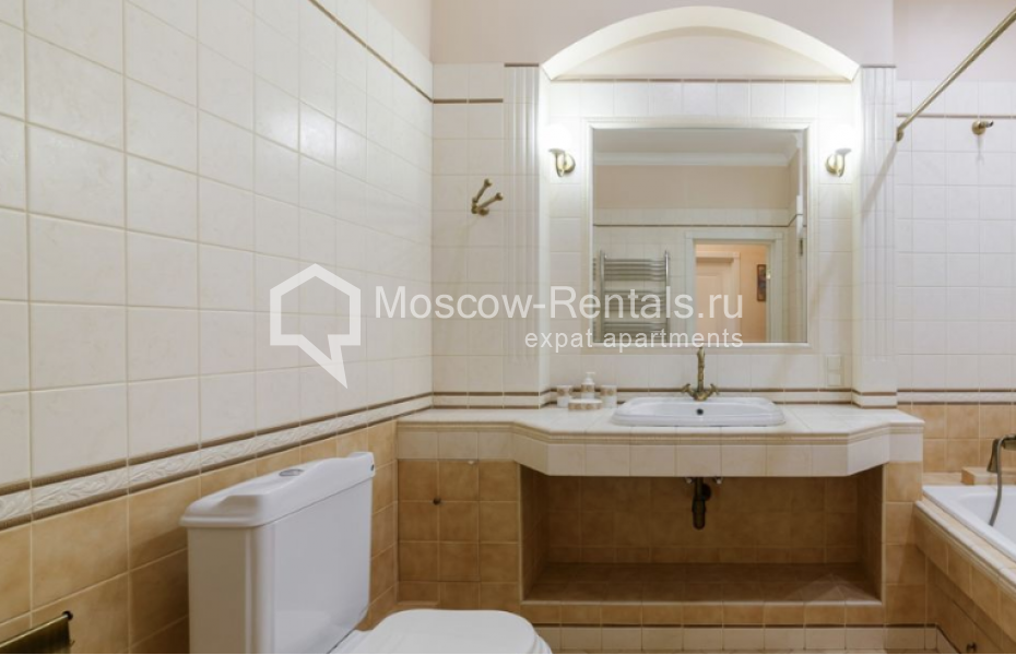Photo #11 3-room (2 BR) apartment for <a href="http://moscow-rentals.ru/en/articles/long-term-rent" target="_blank">a long-term</a> rent
 in Russia, Moscow, Udaltsova str, 46