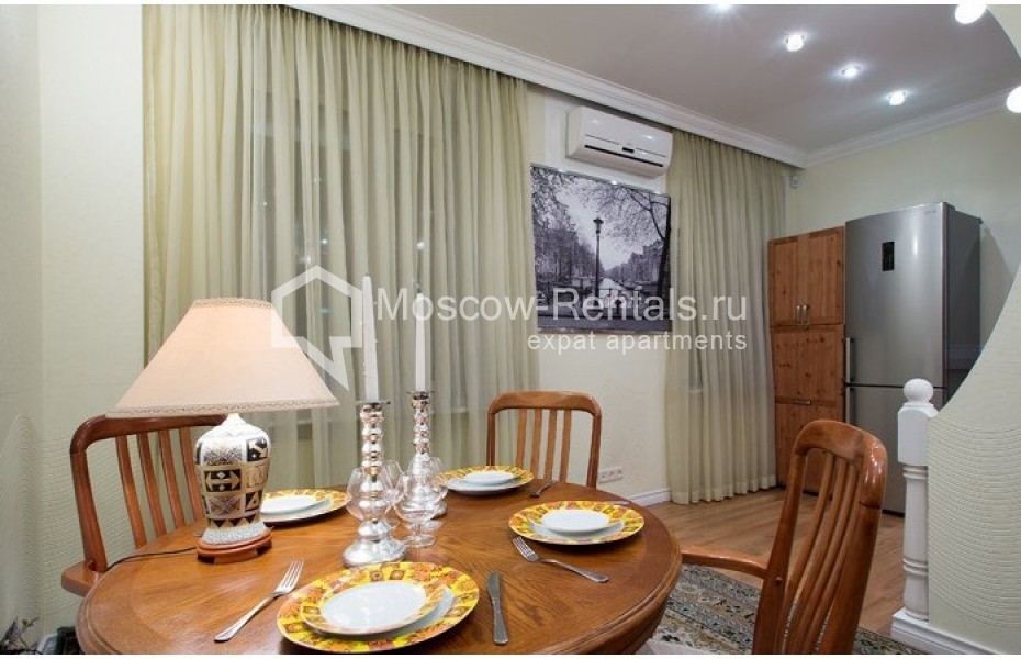 Photo #6 3-room (2 BR) apartment for <a href="http://moscow-rentals.ru/en/articles/long-term-rent" target="_blank">a long-term</a> rent
 in Russia, Moscow, Zhitnaya str, 10