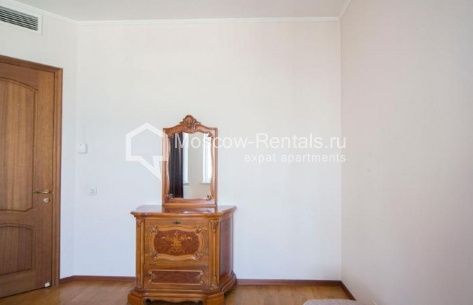 Photo #7 3-room (2 BR) apartment for <a href="http://moscow-rentals.ru/en/articles/long-term-rent" target="_blank">a long-term</a> rent
 in Russia, Moscow, Trubnikovskyi lane 13С1