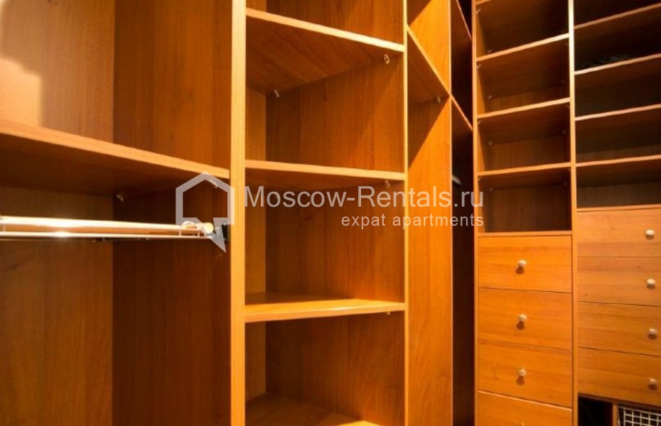 Photo #9 3-room (2 BR) apartment for <a href="http://moscow-rentals.ru/en/articles/long-term-rent" target="_blank">a long-term</a> rent
 in Russia, Moscow, Trubnikovskyi lane 13С1
