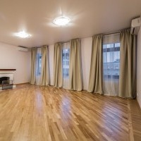 Photo #1 5-room (4 BR) apartment for <a href="http://moscow-rentals.ru/en/articles/long-term-rent" target="_blank">a long-term</a> rent
 in Russia, Moscow, Prechistenka str, 40/2С4