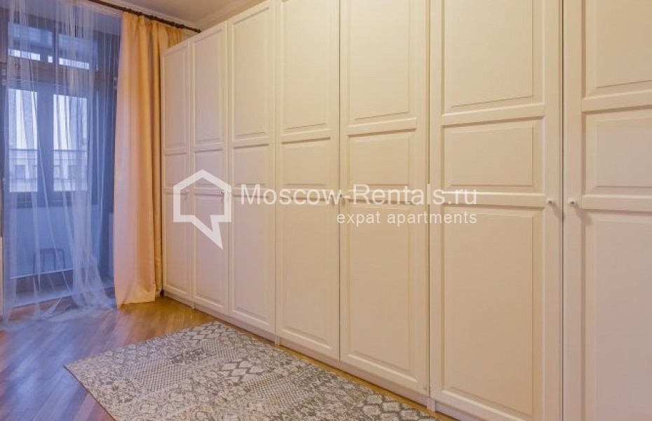 Photo #6 5-room (4 BR) apartment for <a href="http://moscow-rentals.ru/en/articles/long-term-rent" target="_blank">a long-term</a> rent
 in Russia, Moscow, Prechistenka str, 40/2С4