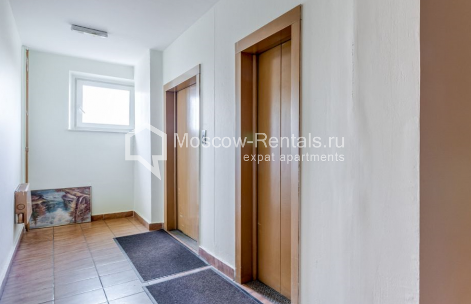 Photo #18 3-room (2 BR) apartment for <a href="http://moscow-rentals.ru/en/articles/long-term-rent" target="_blank">a long-term</a> rent
 in Russia, Moscow, Dmitriya Uliyanova str, 36