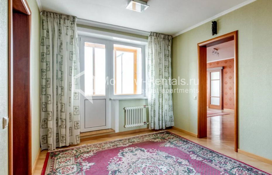 Photo #10 3-room (2 BR) apartment for <a href="http://moscow-rentals.ru/en/articles/long-term-rent" target="_blank">a long-term</a> rent
 in Russia, Moscow, Dmitriya Uliyanova str, 36