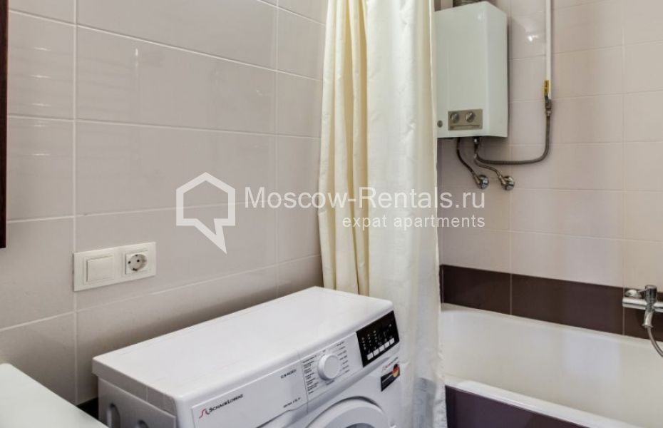 Photo #13 3-room (2 BR) apartment for <a href="http://moscow-rentals.ru/en/articles/long-term-rent" target="_blank">a long-term</a> rent
 in Russia, Moscow, Spiridonovka str, 24/1