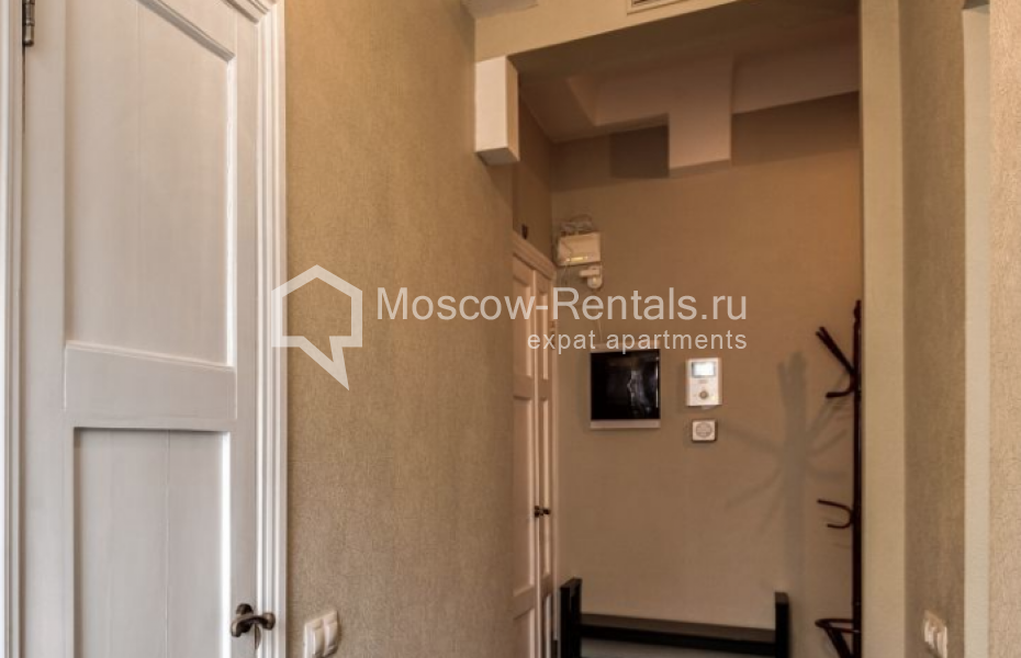 Photo #18 3-room (2 BR) apartment for <a href="http://moscow-rentals.ru/en/articles/long-term-rent" target="_blank">a long-term</a> rent
 in Russia, Moscow, Spiridonovka str, 24/1