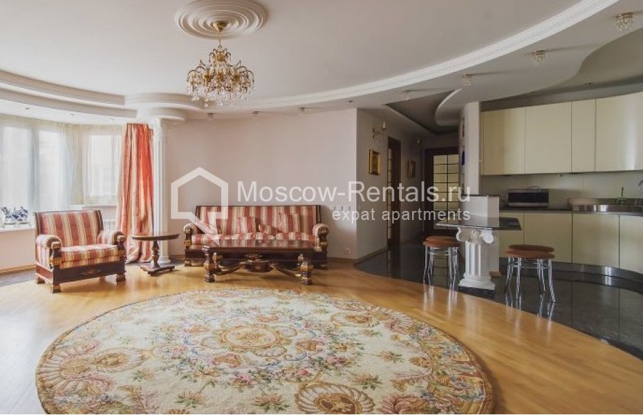 Photo #3 3-room (2 BR) apartment for <a href="http://moscow-rentals.ru/en/articles/long-term-rent" target="_blank">a long-term</a> rent
 in Russia, Moscow, Zoologicheskaya str, 26С2
