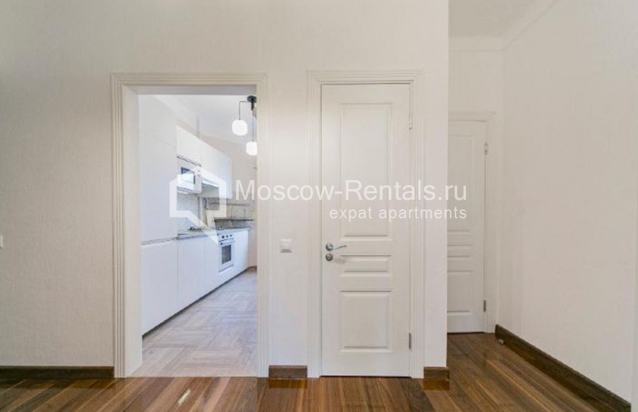 Photo #7 3-room (2 BR) apartment for <a href="http://moscow-rentals.ru/en/articles/long-term-rent" target="_blank">a long-term</a> rent
 in Russia, Moscow, M. Nikitskaya str, 16/5