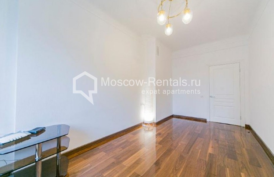 Photo #13 3-room (2 BR) apartment for <a href="http://moscow-rentals.ru/en/articles/long-term-rent" target="_blank">a long-term</a> rent
 in Russia, Moscow, M. Nikitskaya str, 16/5