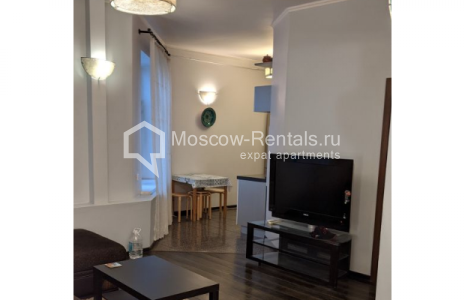 Photo #4 3-room (2 BR) apartment for <a href="http://moscow-rentals.ru/en/articles/long-term-rent" target="_blank">a long-term</a> rent
 in Russia, Moscow, B. Karetnyi lane, 17С1