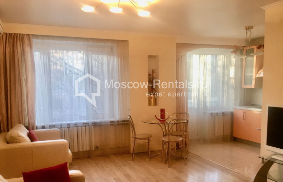 Photo #2 2-room (1 BR) apartment for <a href="http://moscow-rentals.ru/en/articles/long-term-rent" target="_blank">a long-term</a> rent
 in Russia, Moscow, B. Polyanka str, 28к1