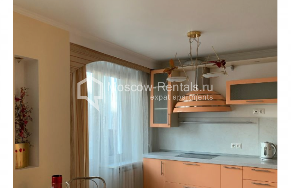 Photo #5 2-room (1 BR) apartment for <a href="http://moscow-rentals.ru/en/articles/long-term-rent" target="_blank">a long-term</a> rent
 in Russia, Moscow, B. Polyanka str, 28к1