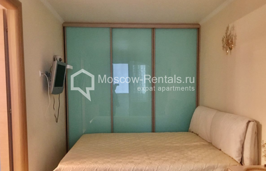 Photo #10 2-room (1 BR) apartment for <a href="http://moscow-rentals.ru/en/articles/long-term-rent" target="_blank">a long-term</a> rent
 in Russia, Moscow, B. Polyanka str, 28к1